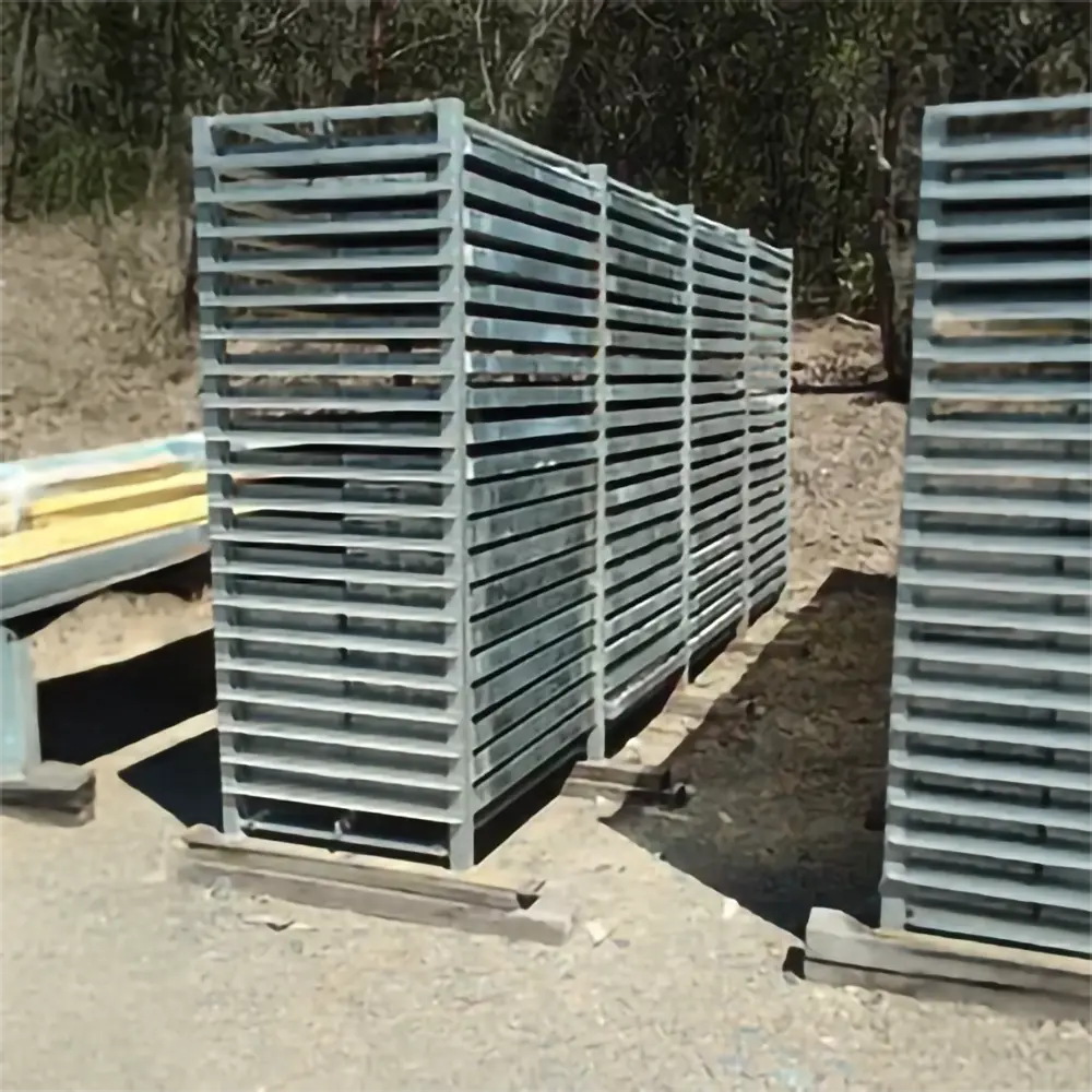 Metal Racks || thumb 2